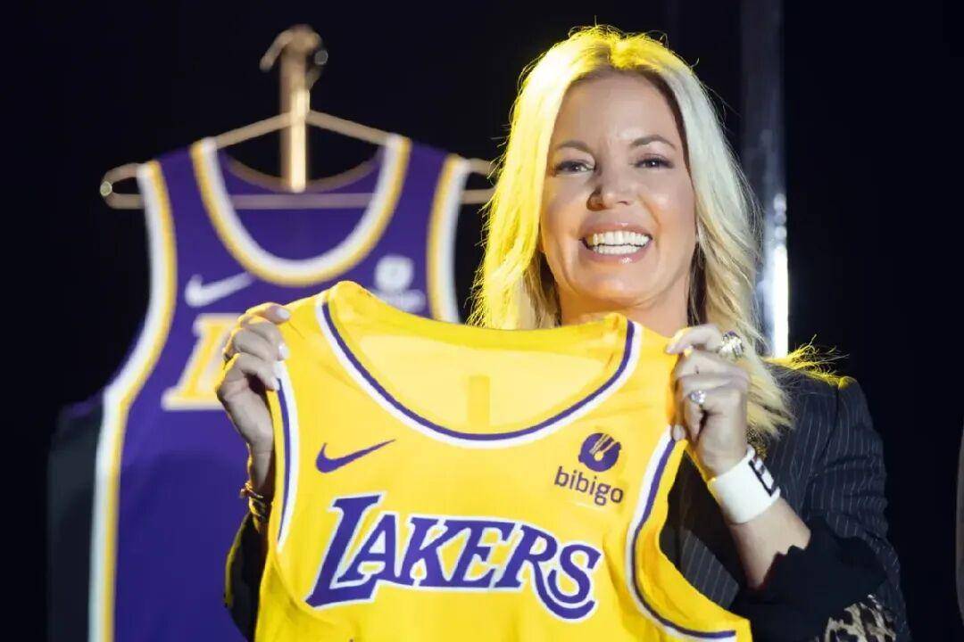 关于足总杯倒计时，洛杉矶湖人今晨外线爆发，细节引发关注，引发热议，球队文化再被提及的信息