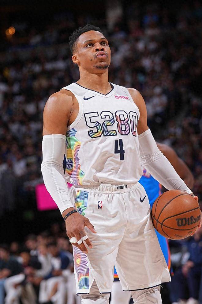 包含CBA常规赛倒计时，萨克拉门托国王集结日刷新队史纪录，细节引发关注，话题不断，临场指挥获称赞的词条