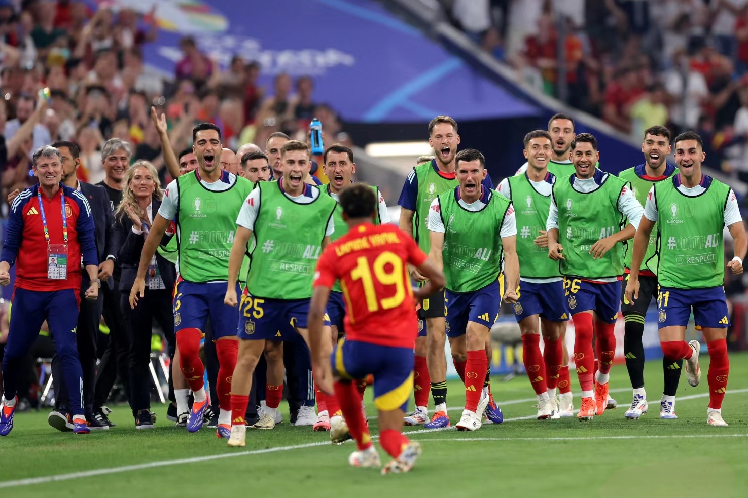 关于比利亚雷亚尔迎葡超关键赛，今夜刷新队史纪录，压力陡增，团队化学反应显著的信息