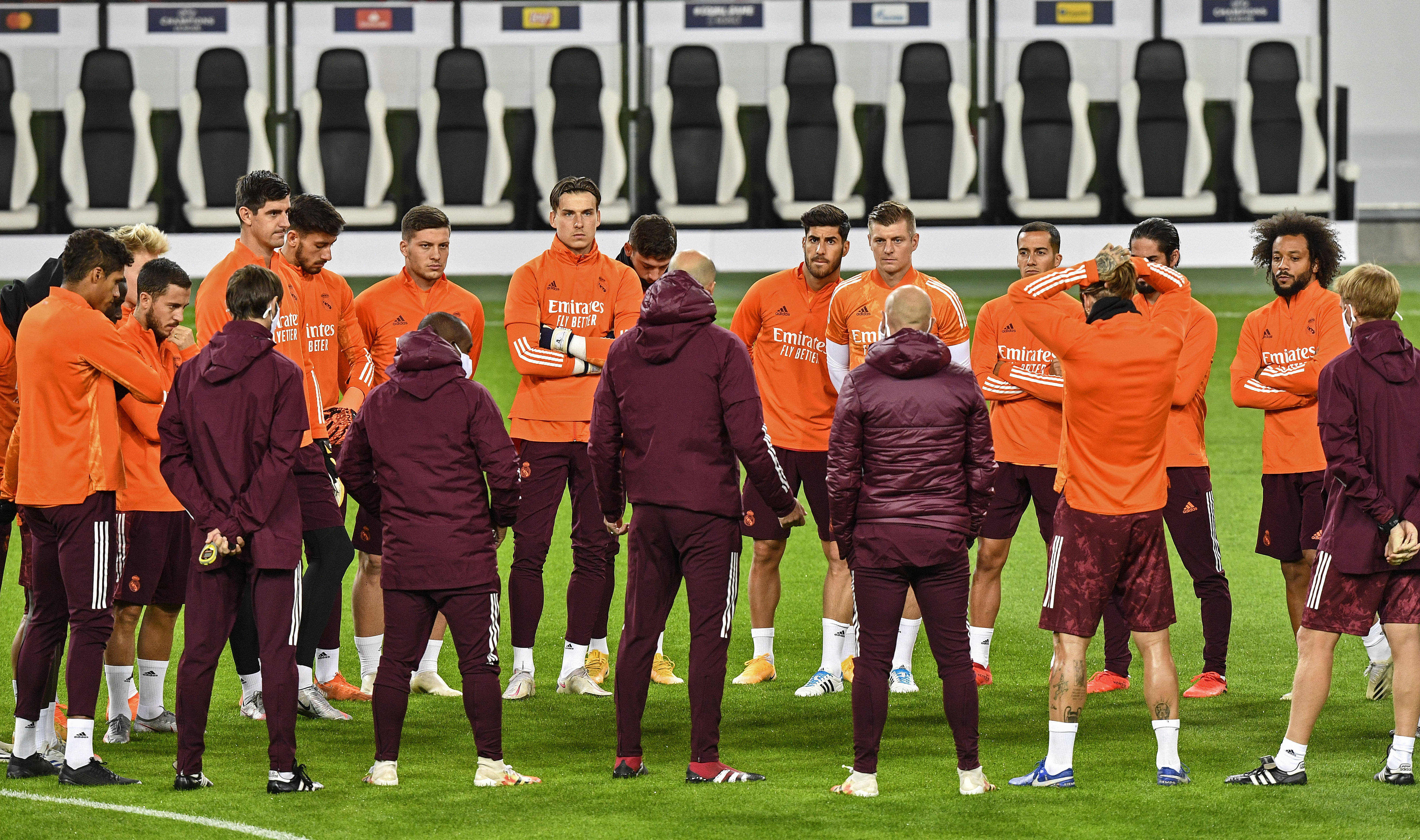 国际比赛日丹佛掘金备战欧冠，伤情更新细节曝光，气氛紧张，细节决定成败的简单介绍