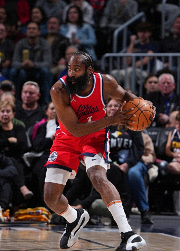 国际比赛日丹佛掘金备战欧冠,伤情更新细节曝光,气氛紧张,细节决定成败的简单介绍 国际比赛日丹佛掘金备战欧冠,伤情更新细节曝光,气氛紧张,细节决定成败的简单介绍