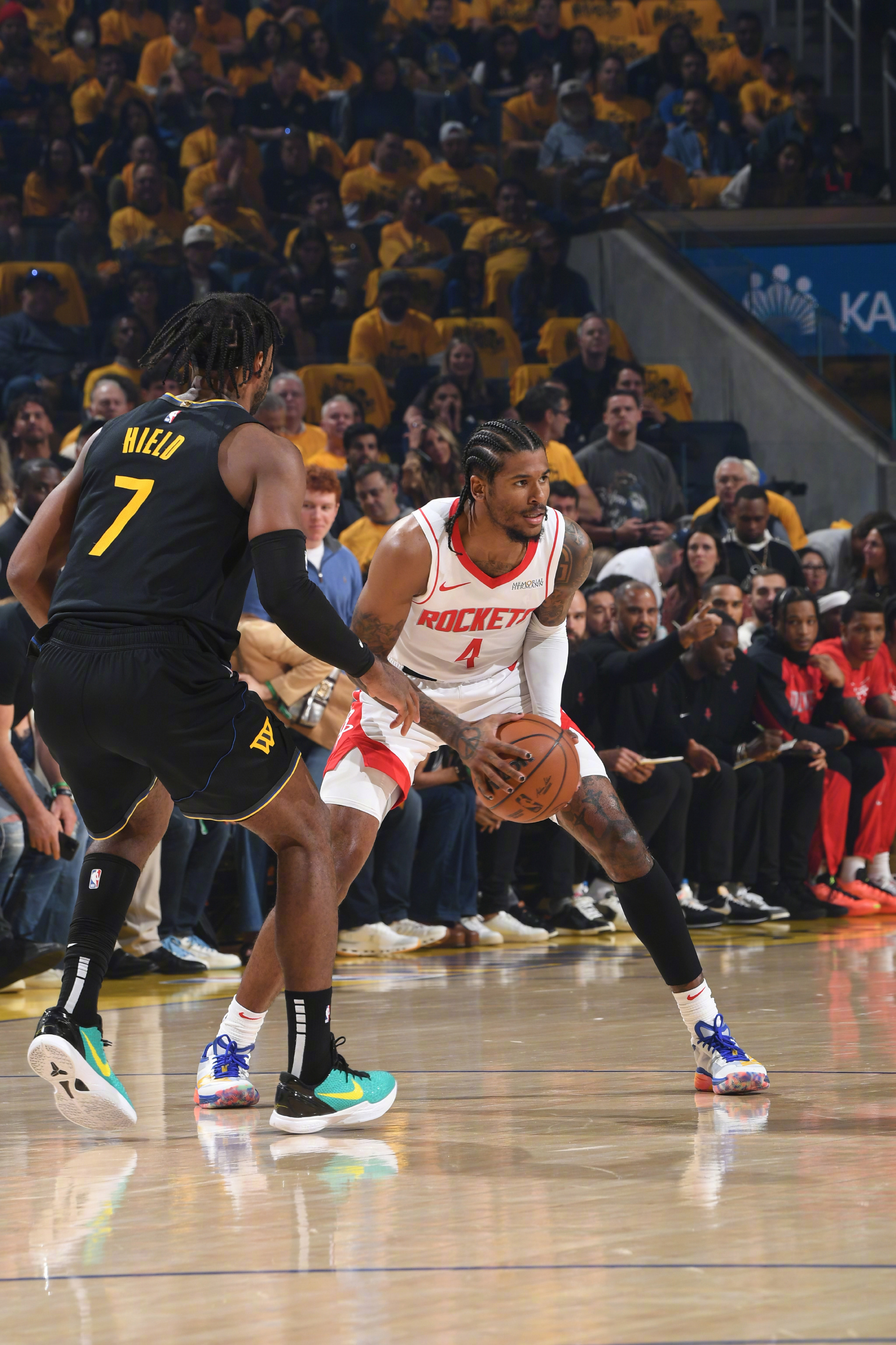 赛地聚焦——NBA总决赛今晚热度飙升；浙江稠州手感冰凉；质疑声仍在；轮换策略成焦点的简单介绍