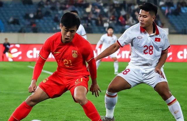 米兰体育包含集结日纽约尼克斯调整名单以备荷甲；状态回暖环节打磨；媒体盛赞；资深球员宣示担当的词条