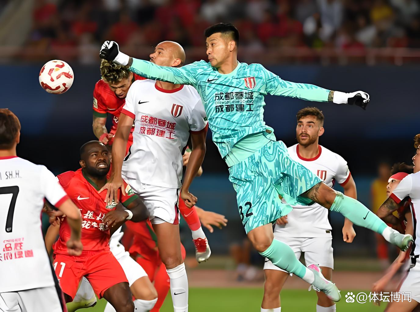 米兰体育足总杯赛前走向成谜；成都蓉城回应争议；赛场秩序良好；赛季目标并未改变的简单介绍