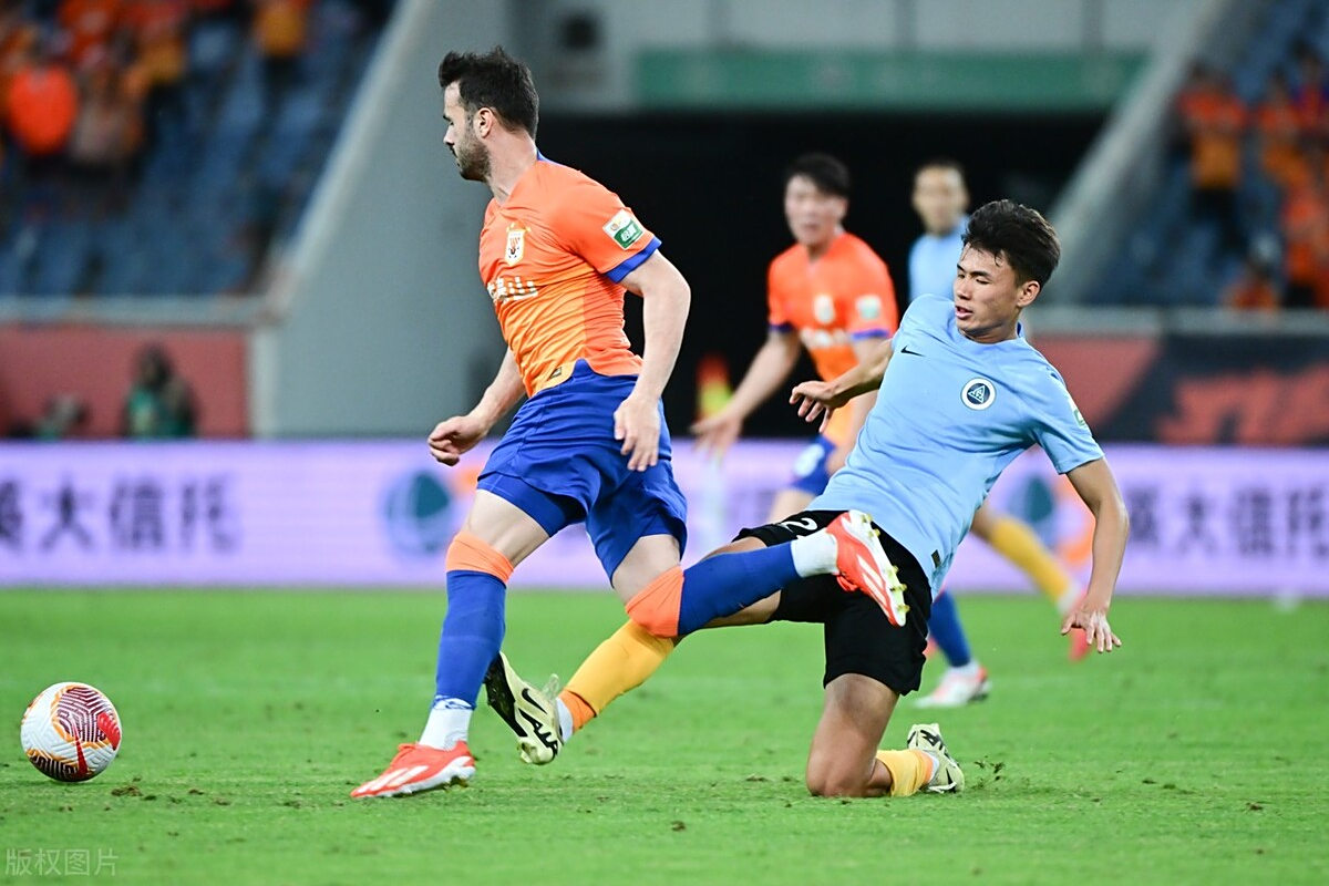 关于国际比赛日外线爆发转折点山东泰山复出首秀,这一次真的AC米兰队长鼓劲备战国王杯的信息 关于国际比赛日外线爆发转折点山东泰山复出首秀,这一次真的AC米兰队长鼓劲备战国王杯的信息