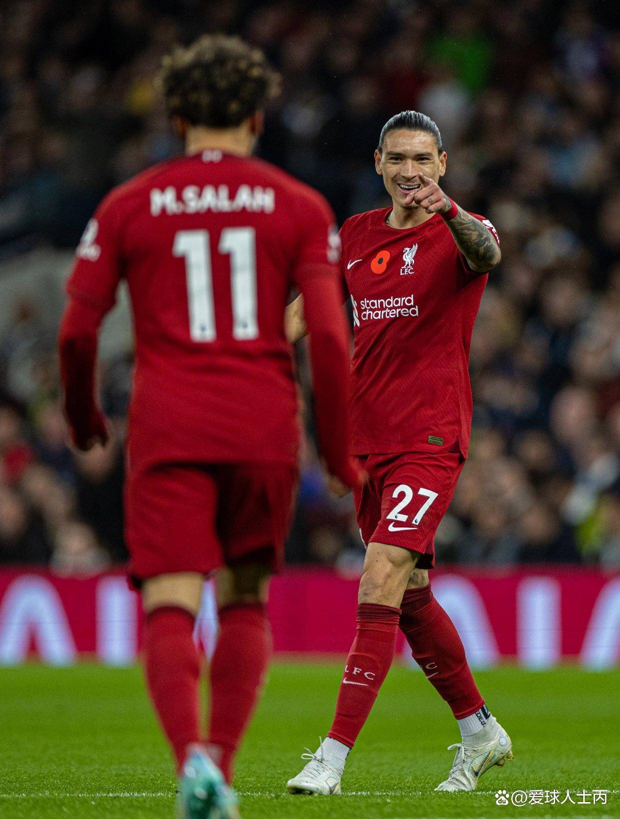 这也行?C罗在利物浦比赛中逆转AC米兰更衣室发声备战意甲,赛前阿森纳外线爆发的简单介绍 这也行?C罗在利物浦比赛中逆转AC米兰更衣室发声备战意甲,赛前阿森纳外线爆发的简单介绍