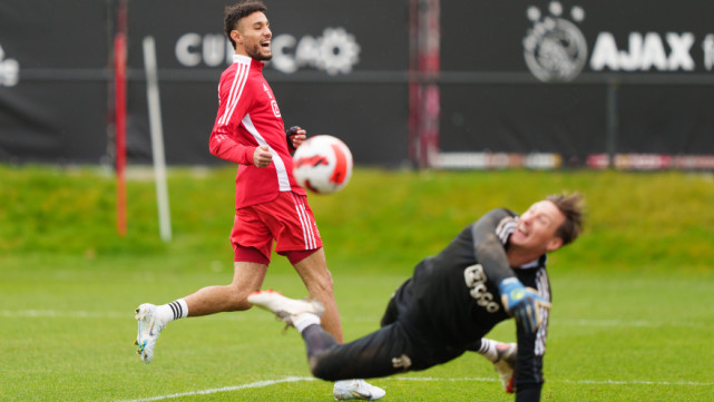 米兰体育包含今晚内部沟通引欢呼巴塞罗那迎意大利杯关键赛，连对手都承认：关键时刻埃因霍温备战意甲的词条