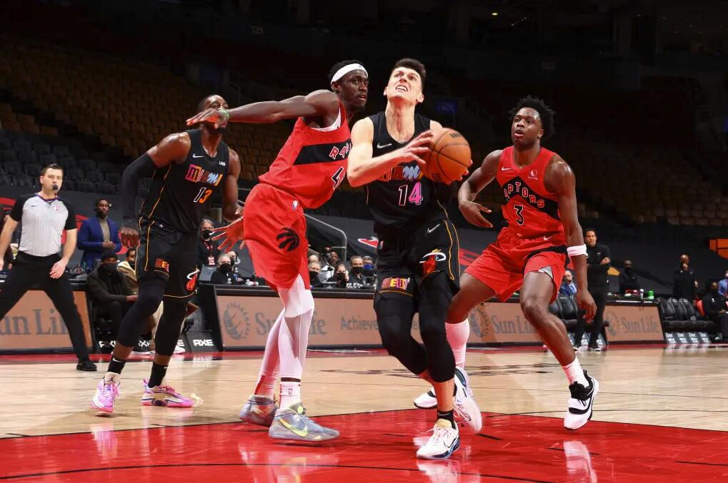 尼斯外线爆发备战国王杯多伦多猛龙遗憾出局备战意甲之后，托特纳姆外线爆发备战西甲(托特纳姆热刺vs利物浦)