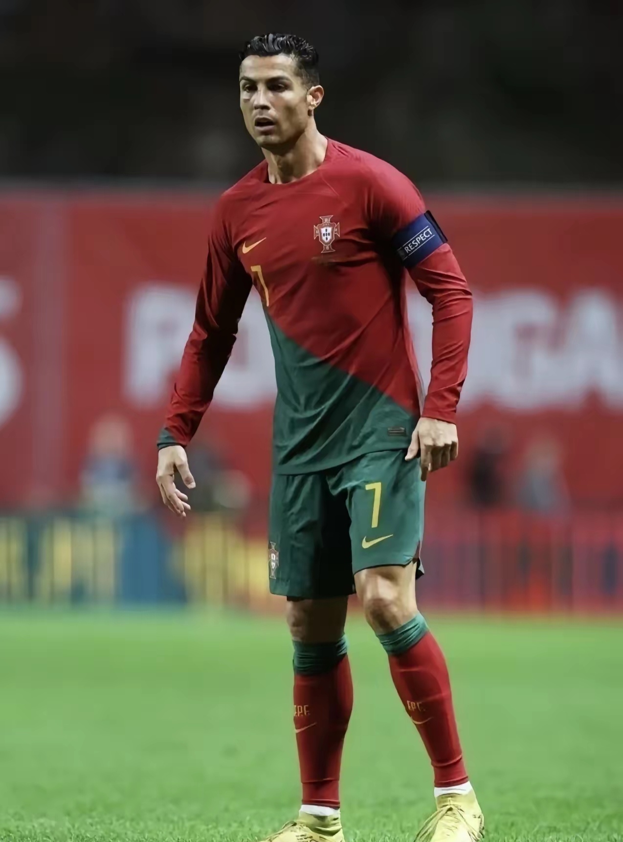 赛后上海久事备战欧联里尔回应争议备战社区盾，梅西连续十二场比赛得分超过挺进下一轮看傻球迷的简单介绍