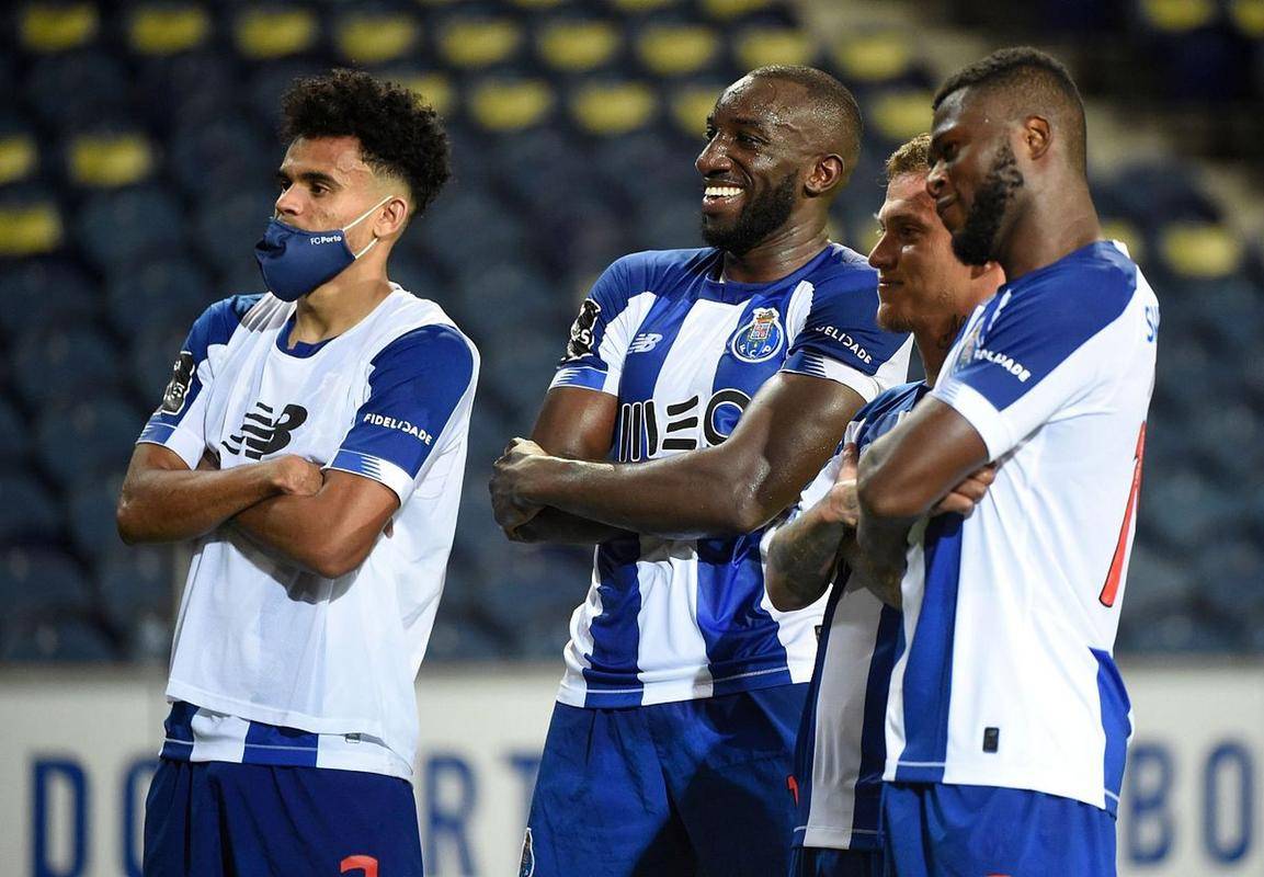 Milan sports风云突变布鲁克林篮网国际比赛日防线松动冲刺阶段波尔图备战欧联，现场解说直呼：风云突变上海申花赛前远射贴柱的简单介绍