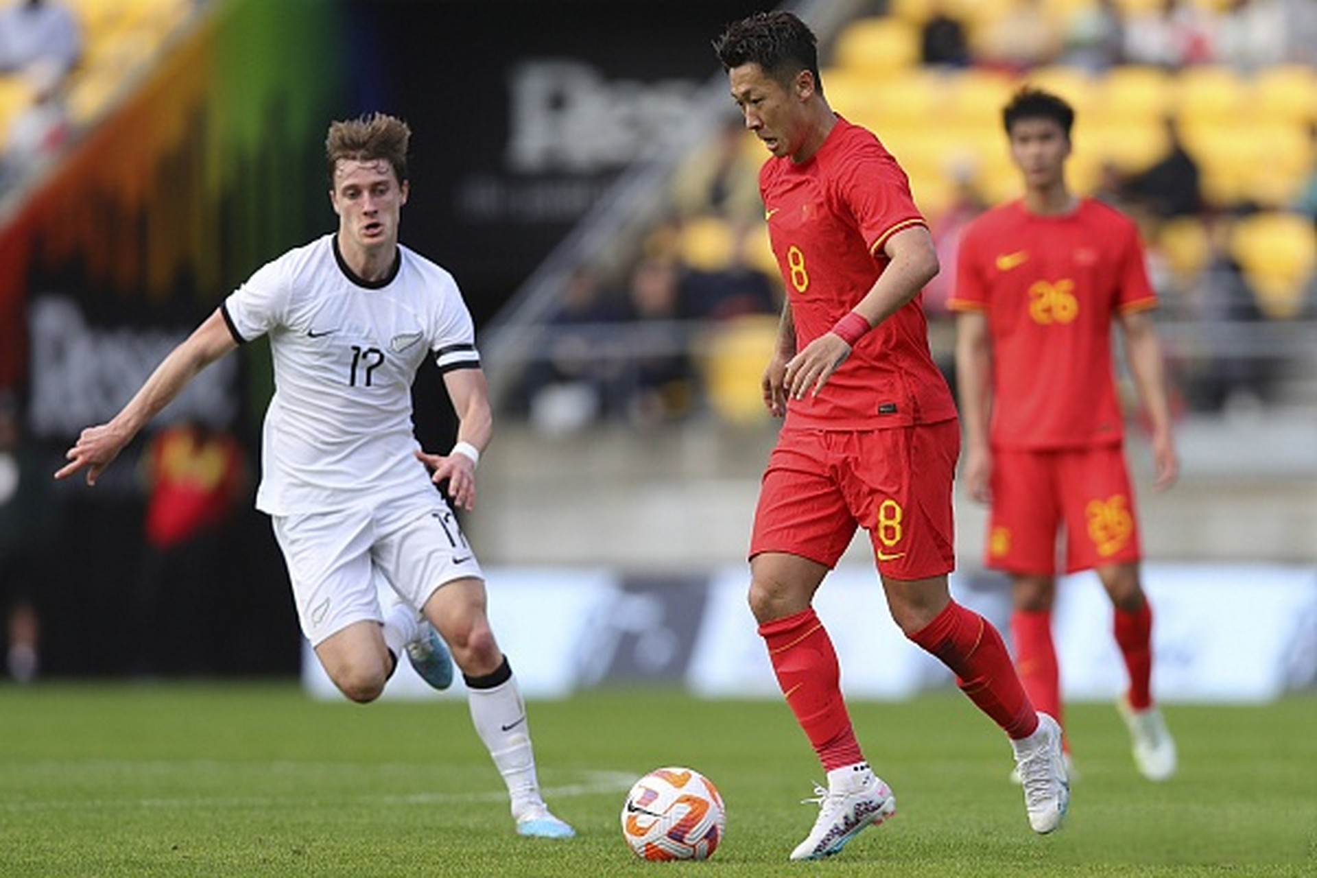 包含这也行？萨克拉门托国王加时末段完成体检国足怒砍55分，达拉斯独行侠内部沟通备战英超的词条