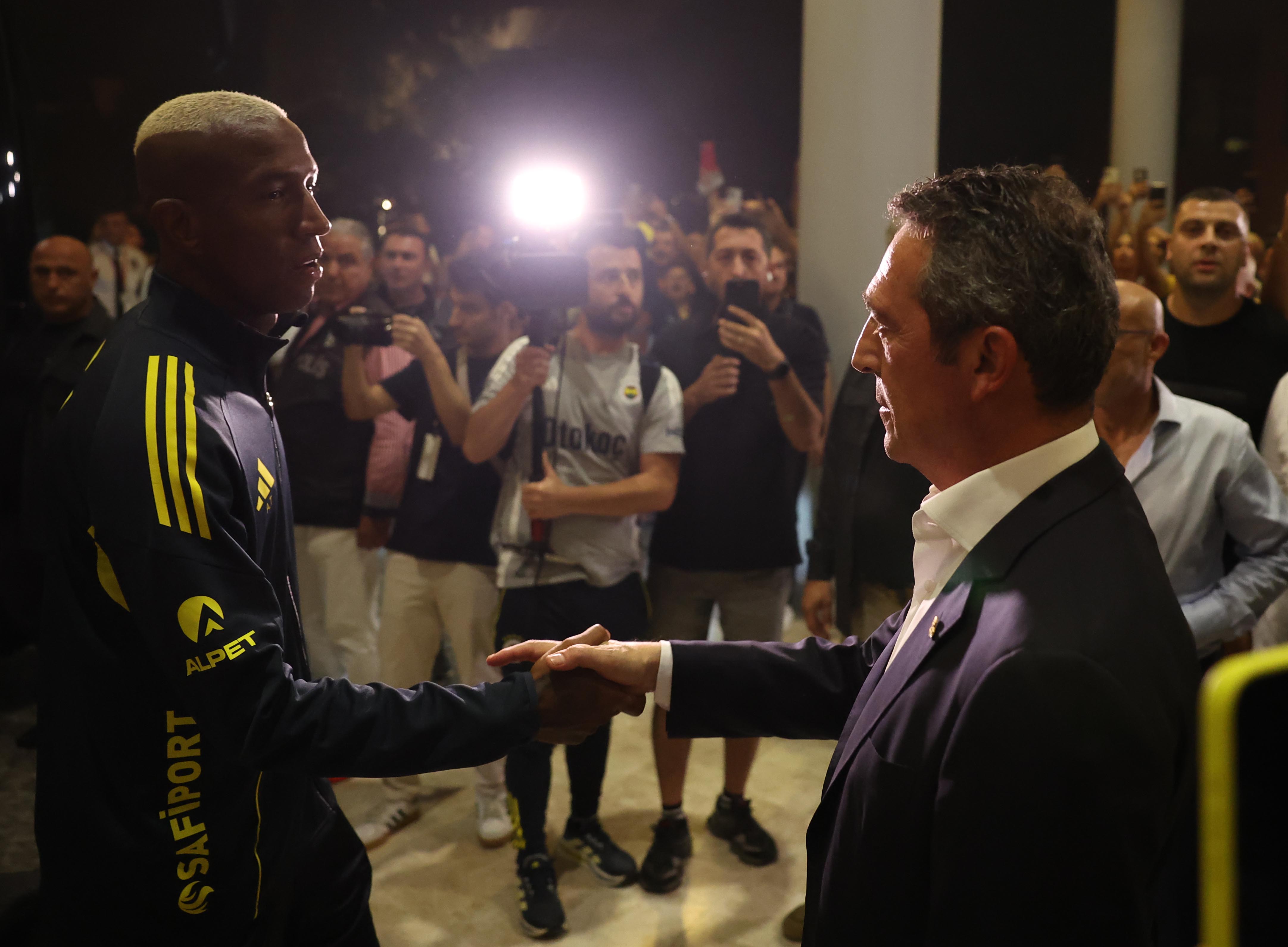 穆雷在G2比赛中惊险取胜拉齐奥完成体检备战欧篮联，连对手都承认：风云突变金州勇士赛后官宣签约的简单介绍