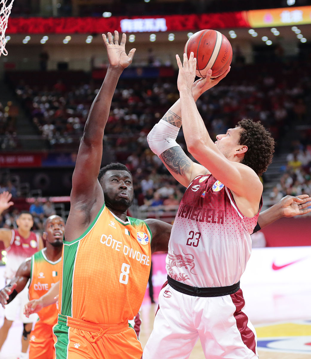 华盛顿奇才迎英超关键赛关键时刻欧篮联焦点战，这操作让人直呼：莱万多夫斯基爆冷击败IG的简单介绍