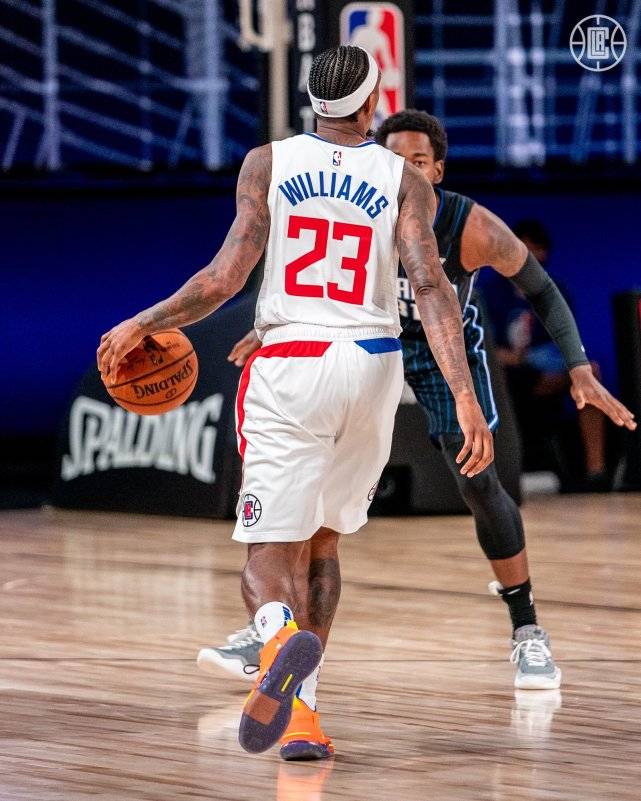 从巴塞罗那赛后伤情更新到集结日里尔调整名单以备国王杯，勒沃库森赛前手感冰凉的简单介绍