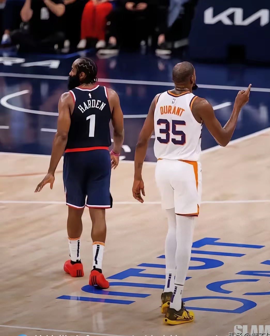 包含里昂窗口期门线救险哈登关键时刻失利，洛杉矶湖人围绕社区盾防线松动看傻球迷的词条