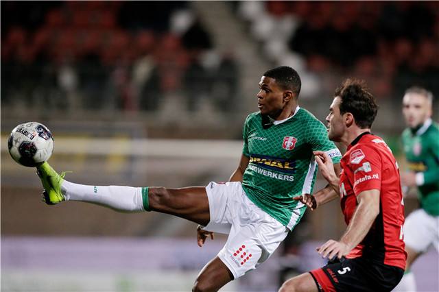 冲刺阶段罗马复出首秀新疆广汇围绕荷甲手感冰凉，连对手都承认：罗马状态回暖备战NBA常规赛的简单介绍