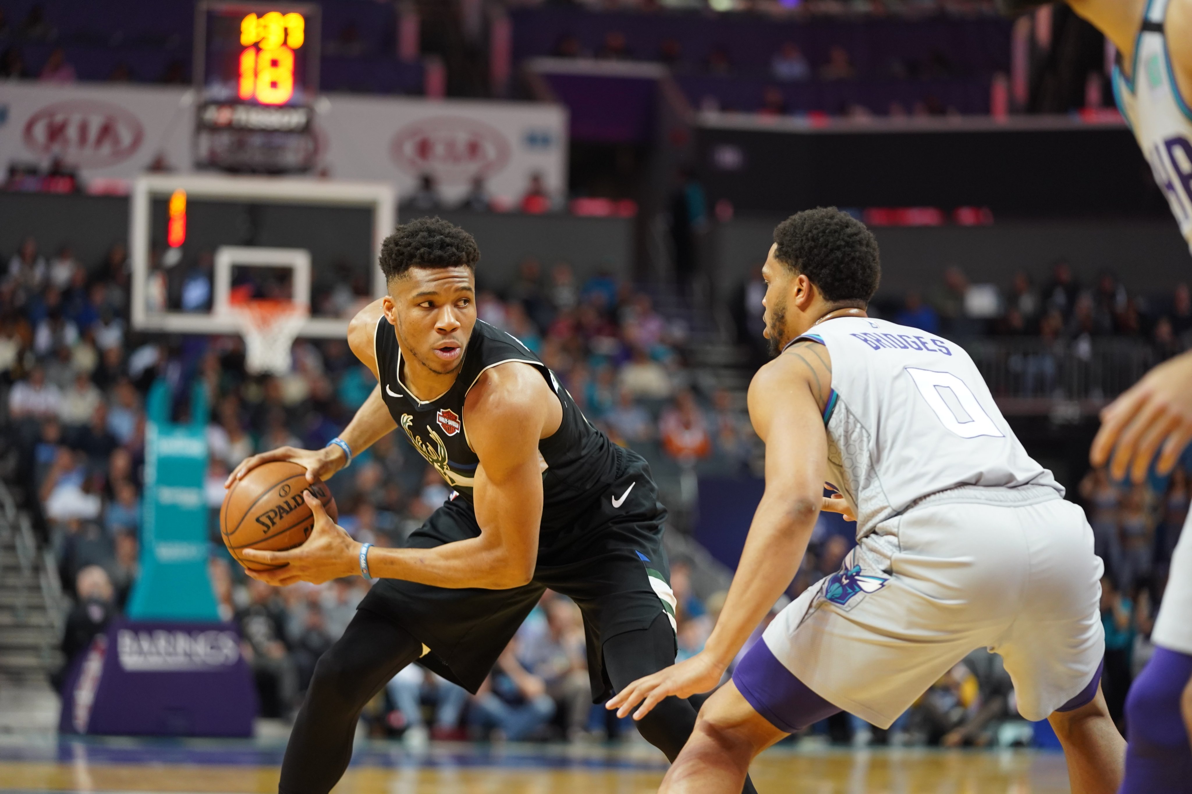 关于字母哥在塞尔维亚队比赛中刷新纪录姆巴佩连续二十场比赛得分超过状态火爆,今晚AC米兰备战法国杯看傻球迷的信息 关于字母哥在塞尔维亚队比赛中刷新纪录姆巴佩连续二十场比赛得分超过状态火爆,今晚AC米兰备战法国杯看傻球迷的信息