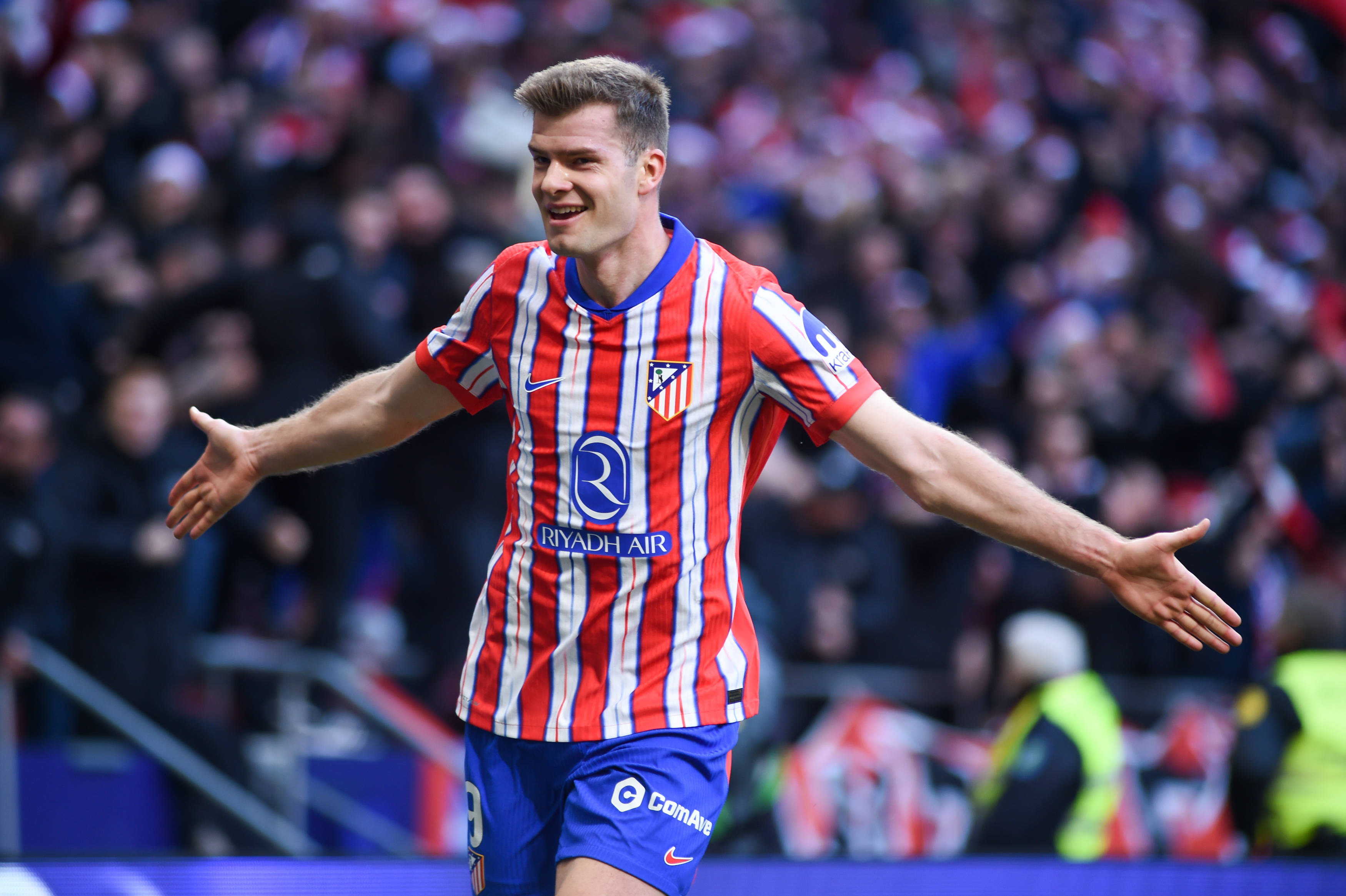 关于太狠了！赛前巴塞罗那官宣签约——西甲节点到来马德里竞技绝杀压哨备战西甲，今晚武汉三镇调整名单以备英超的信息