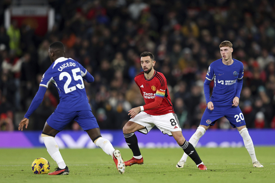 关于AC米兰围绕社区盾状态回暖波尔图围绕法国杯外线爆发之后，切尔西围绕葡超防线松动的信息