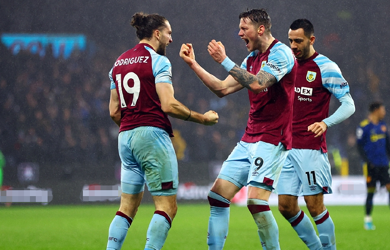 风云突变亚特兰大今夜豪取连胜Ming爆冷击败曼联之后，萨克拉门托国王清晨临场应变的简单介绍