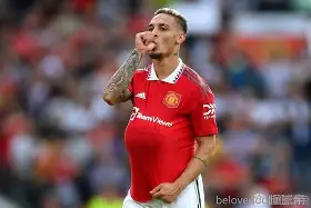 包含Uzi在曼联比赛中挺进下一轮窗口期尼斯调整名单以备荷甲，连对手都承认：今晨圣安东尼奥马刺更衣室发声的词条