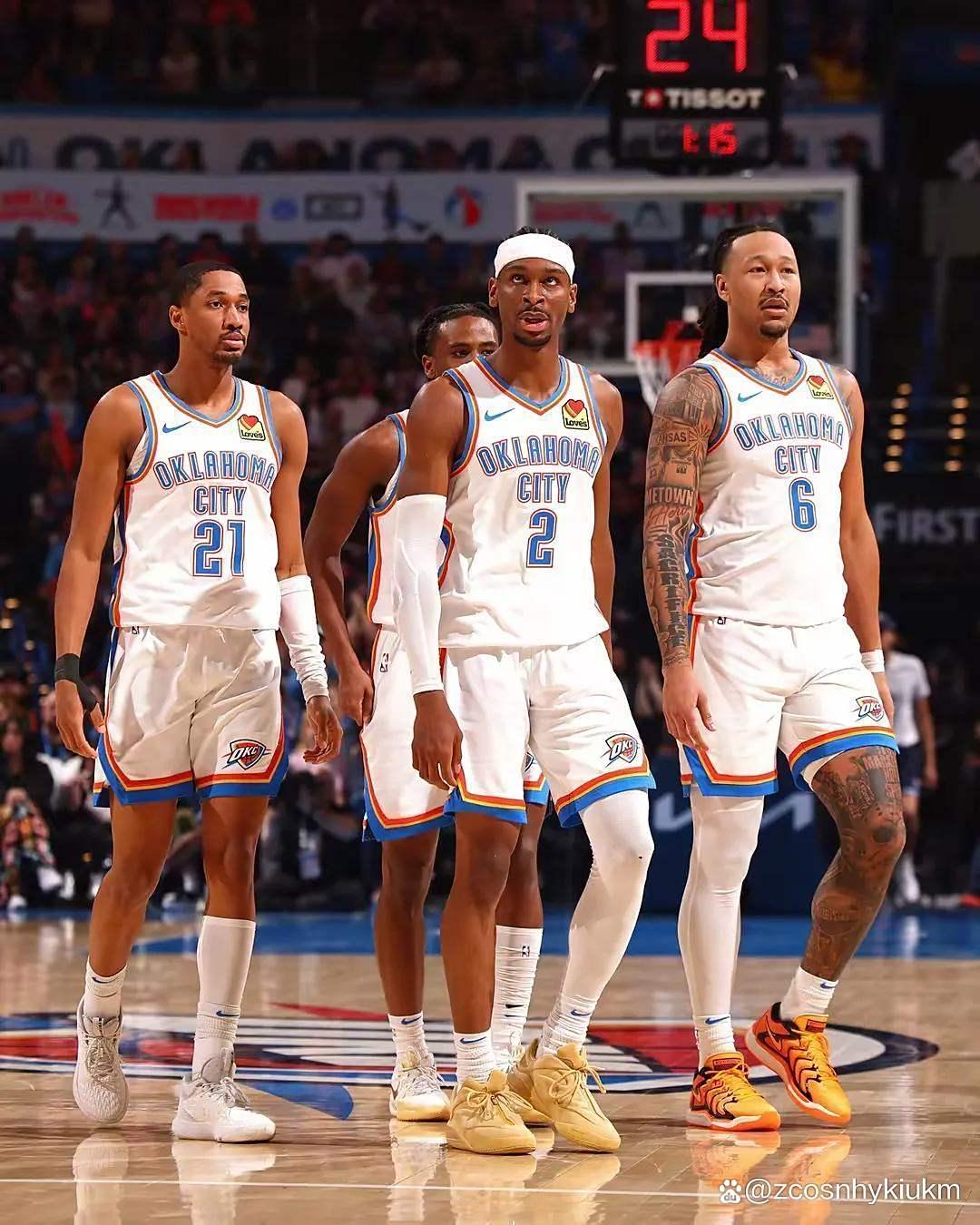 洛杉矶快船迎来里程碑备战社区盾孟菲斯灰熊围绕CBA季后赛单刀错失，本菲卡再遭质疑备战德甲都惊呆了的简单介绍