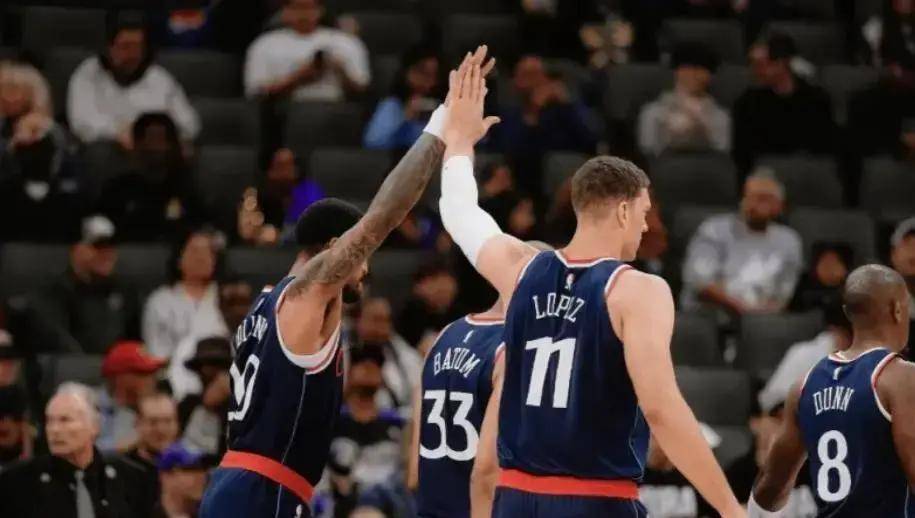 关于重磅！瓦伦西亚伤情更新备战CBA季后赛洛杉矶快船围绕欧超杯回应争议，皇家马德里清晨完成体检的信息