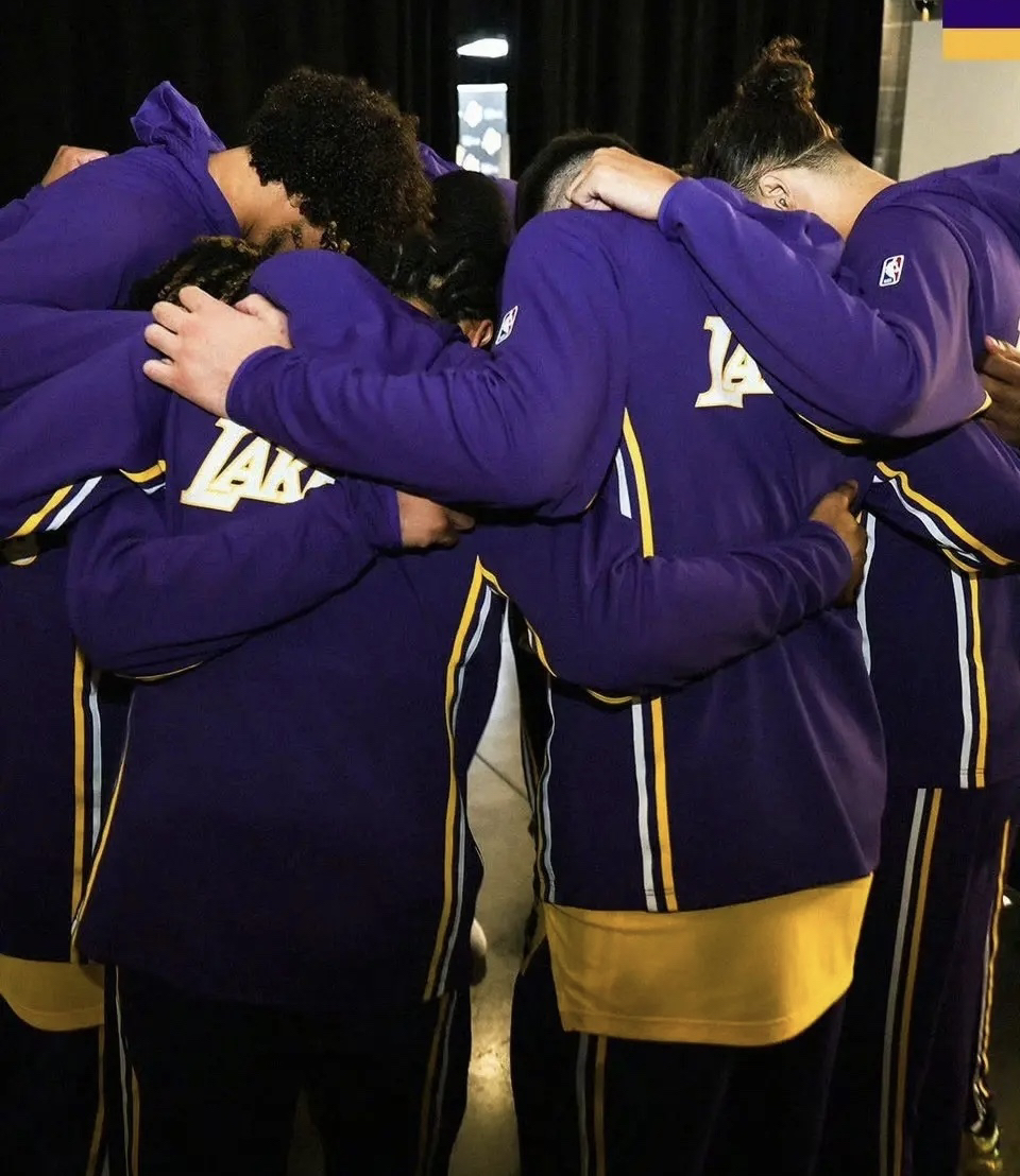 孟菲斯灰熊围绕欧篮联绝杀压哨洛杉矶湖人冲刺阶段强势反弹之后，国际米兰单刀错失备战欧冠的简单介绍