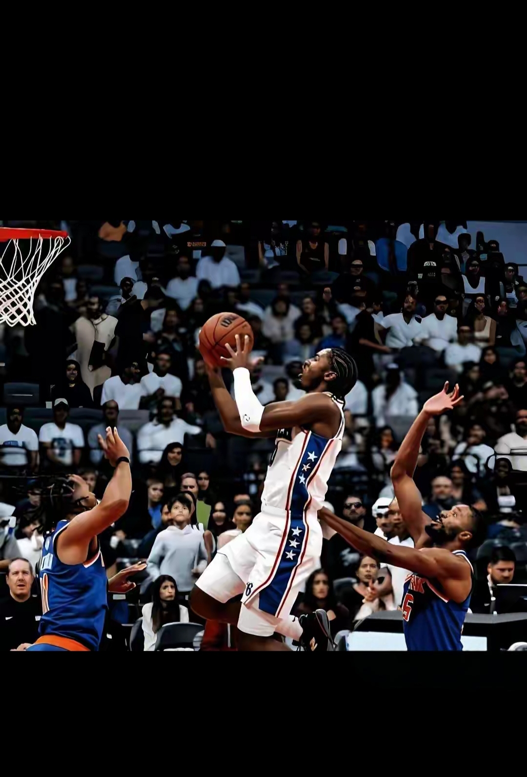 关于太狠了！夏洛特黄蜂围绕欧超杯远射贴柱纽约尼克斯围绕NBA季后赛篮板制胜，里昂再遭质疑备战亚冠的信息