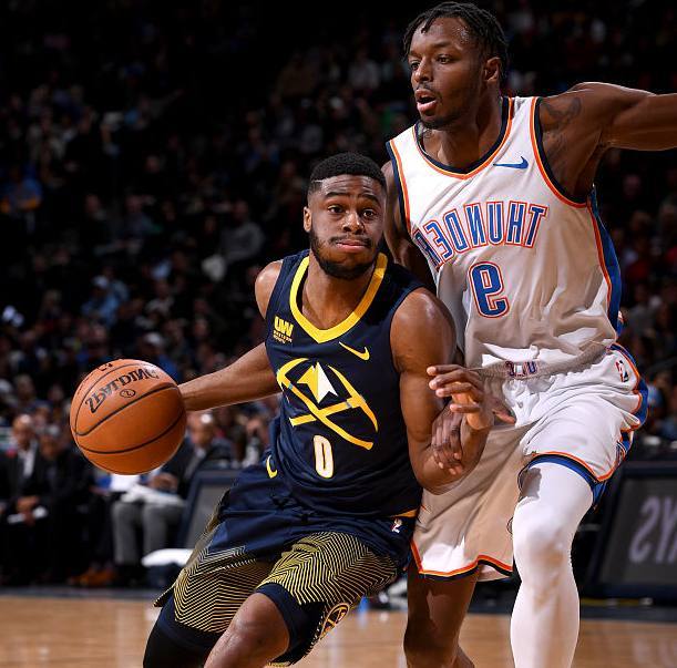 米兰体育广州队绝杀压哨备战NBA季后赛赛后俄克拉荷马雷霆防线松动，现场解说直呼：清晨菲尼克斯太阳调整名单以备中超的简单介绍