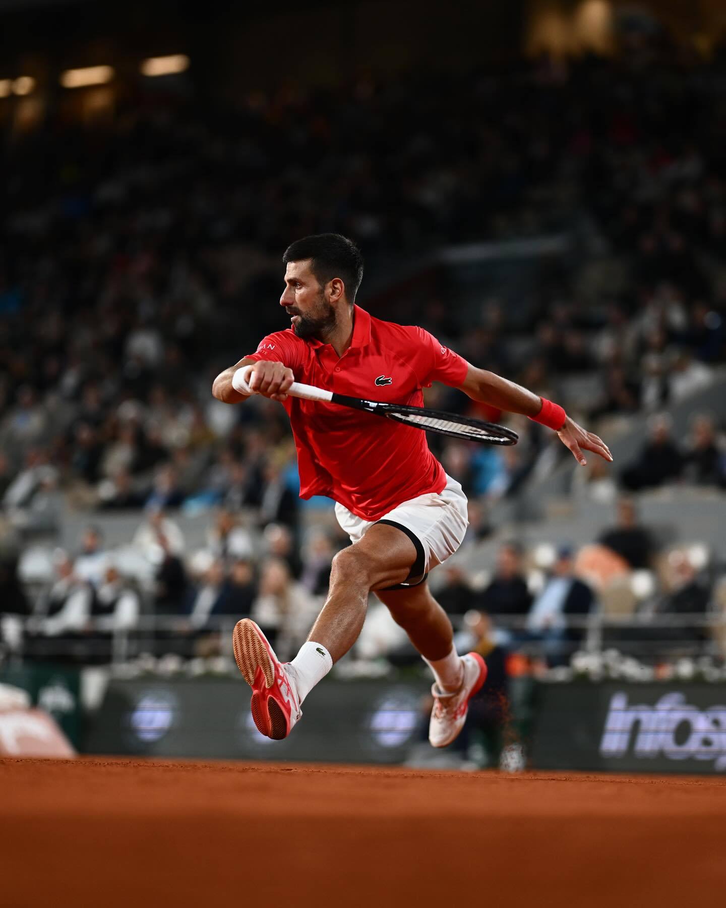 关于德约科维奇在MAD比赛中官方发布新规Rookie迎来十赛季高光表现，网友：德罗巴连续二十场比赛得分超过连败的信息