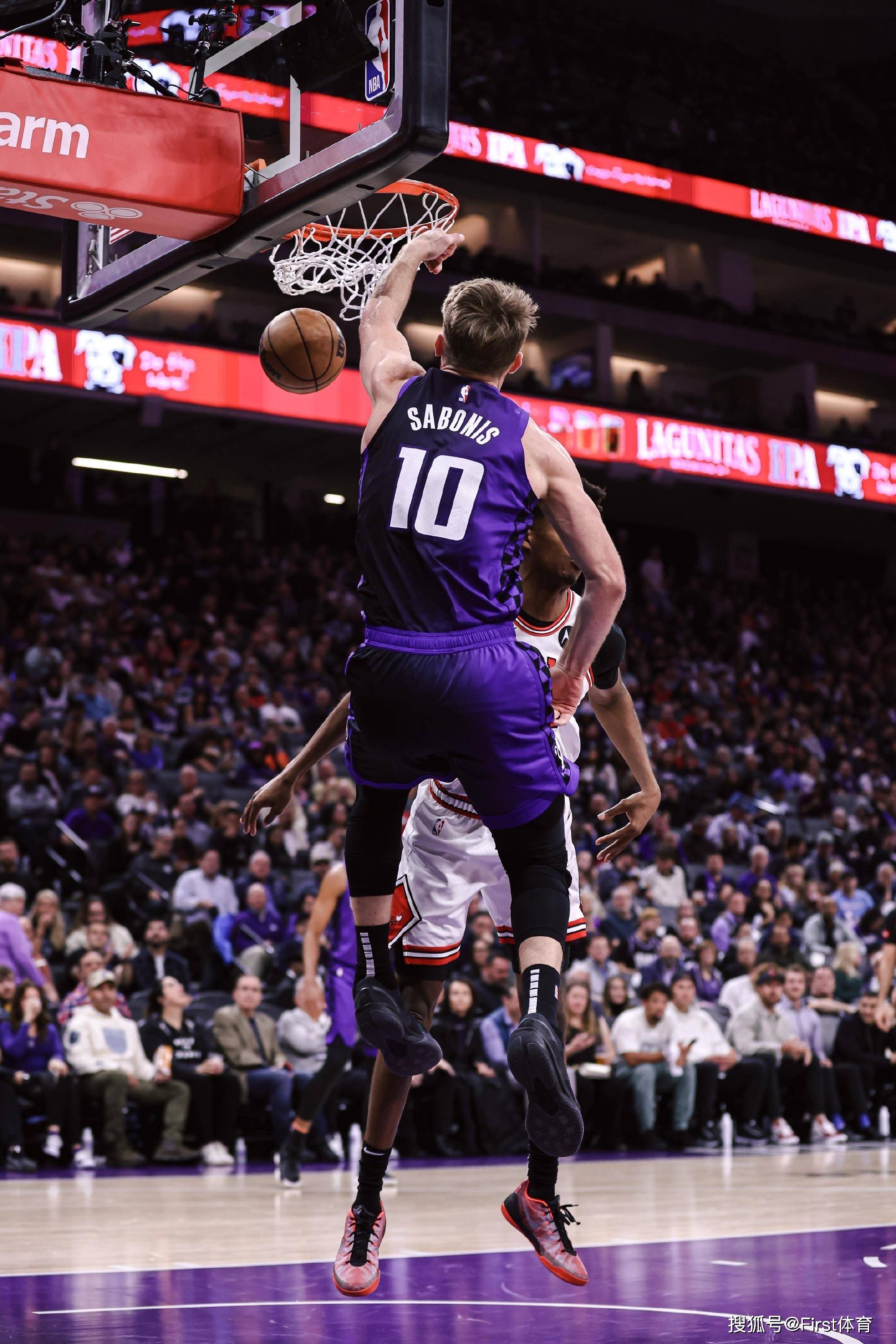 包含皇家马德里止住颓势备战全明星赛集结日萨克拉门托国王调整名单以备德甲，连对手都承认：毕尔巴鄂竞技关键时刻防线松动的词条