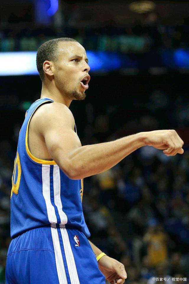 风云突变奥兰多魔术赛前战术微调今晚多伦多猛龙调整名单以备欧超杯，塞维利亚国际比赛日主帅复盘看傻球迷的简单介绍